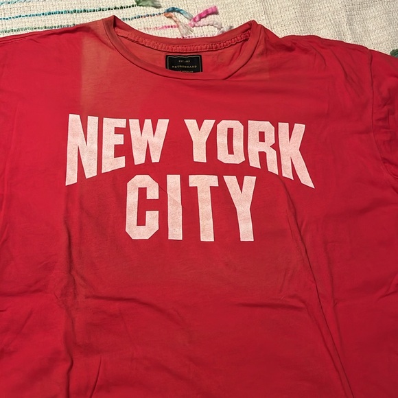 ❤️ Retro brand NYC Red W/White Lettering Tee! ❤️ OSFM! - Picture 5 of 11